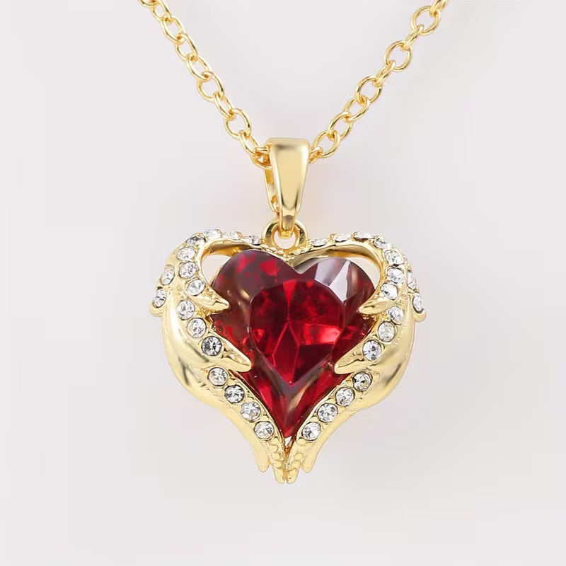 Collar corazón de rubí Angel Embrace