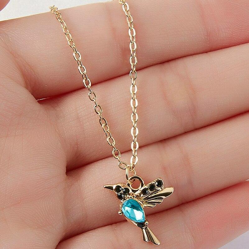 Collar de colibrí de esmalte
