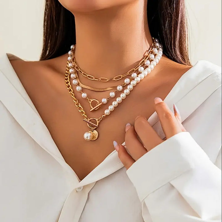 Conjunto de Collares en Capas con Perlas Modernas