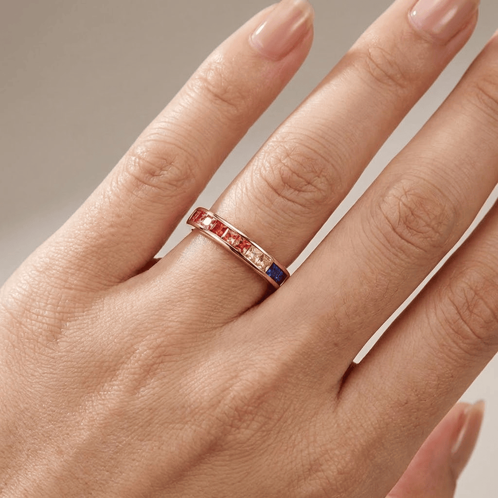 Anillo con Cristal Arcoíris de Oro Rosa