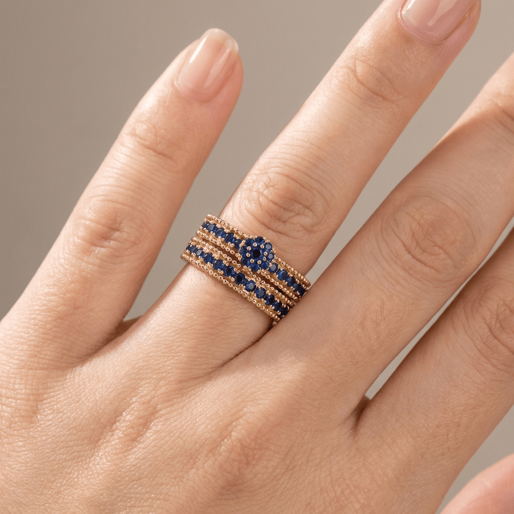 Conjunto Apilable con Zafiro Azul de Oro
