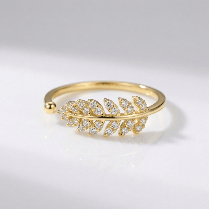 Anillo Ajustable con Pluma y Circonita Plateado
