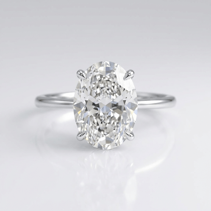 Anillo Solitario Ovalado Clásico