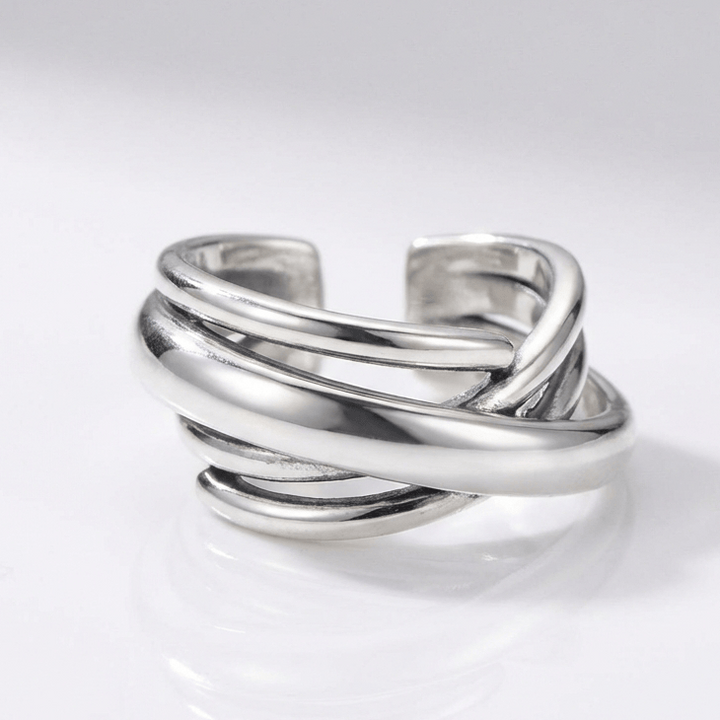 Anillo Ajustable con Circonita Plateado