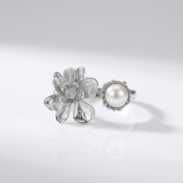 Anillo con Cuentas con Perla Plateado