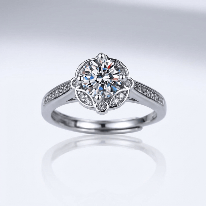 Anillo Ajustable con Flor y Cristal Plateado