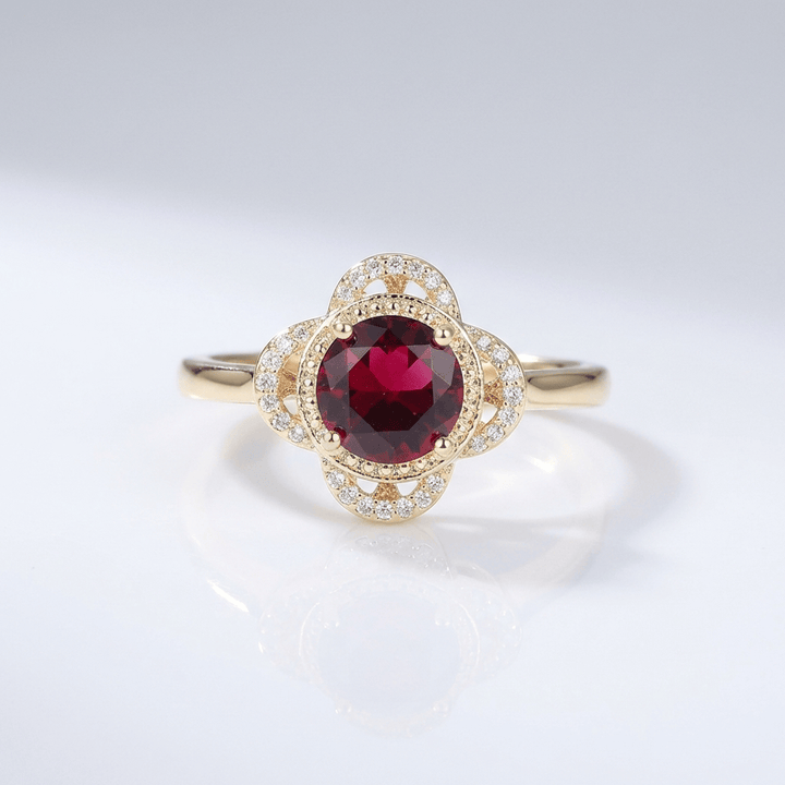 Anillo Halo con Rubí de Oro