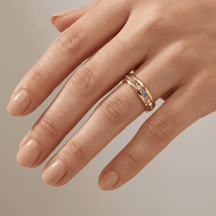 Anillo Eternity con Cristal Colorido