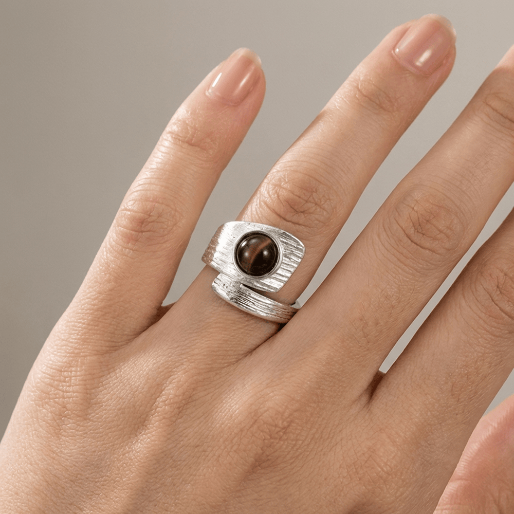 Anillo Vintage Ajustable con Ónix Negro Plateado