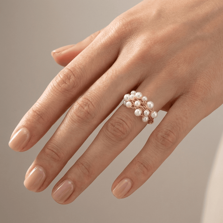 Anillo Racimo Ajustable con Perla de Oro