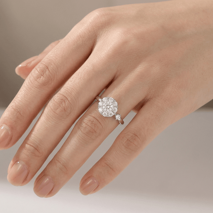 Anillo Racimo Ajustable con Cristal