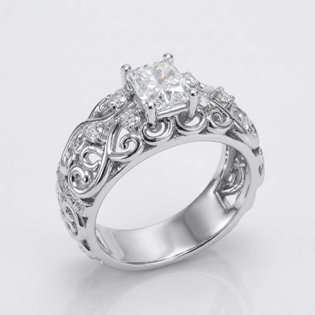 Anillo Cojín Tallado con Cristal Plateado