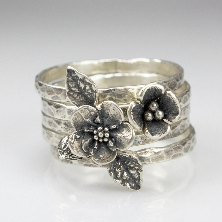 Anillo Vintage con Jardín y Flor