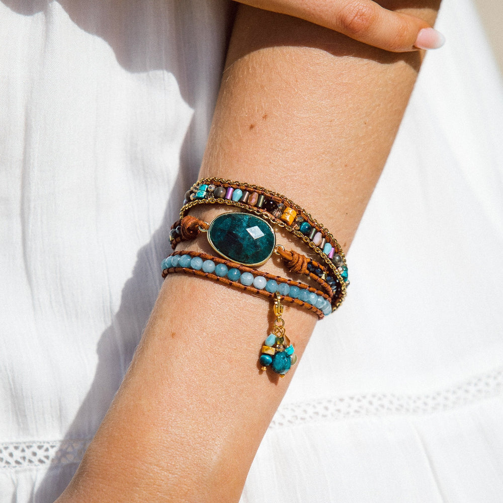 Pulsera Envolvente con Apatita Azul