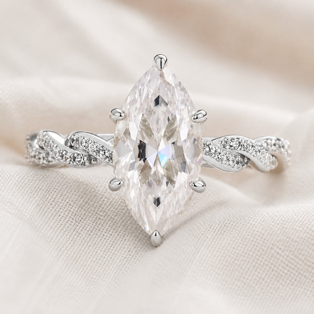 Anillo Marquesa con Cristal de Oro