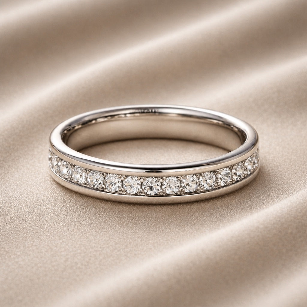 Anillo Circonitas Brillantes Oro Blanco