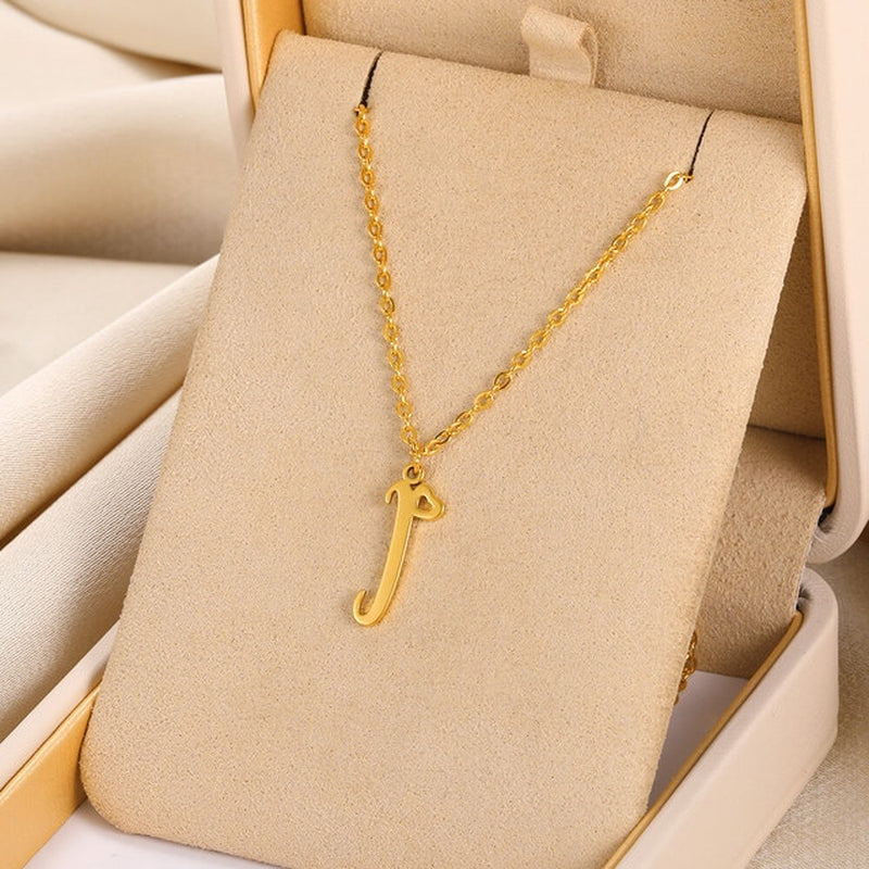 Collares con colgante de inicial