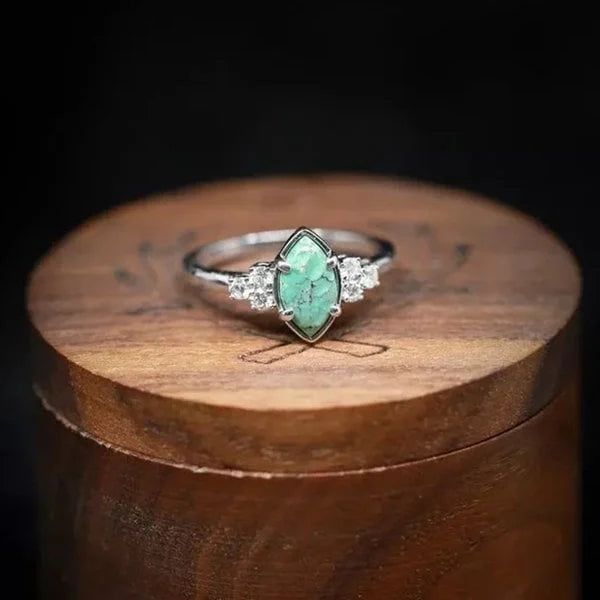 Anillo Turquesa con Destellos