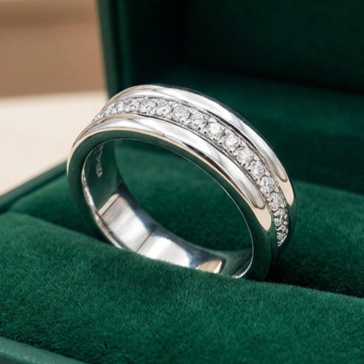 Anillo Banda Engastada Chloe