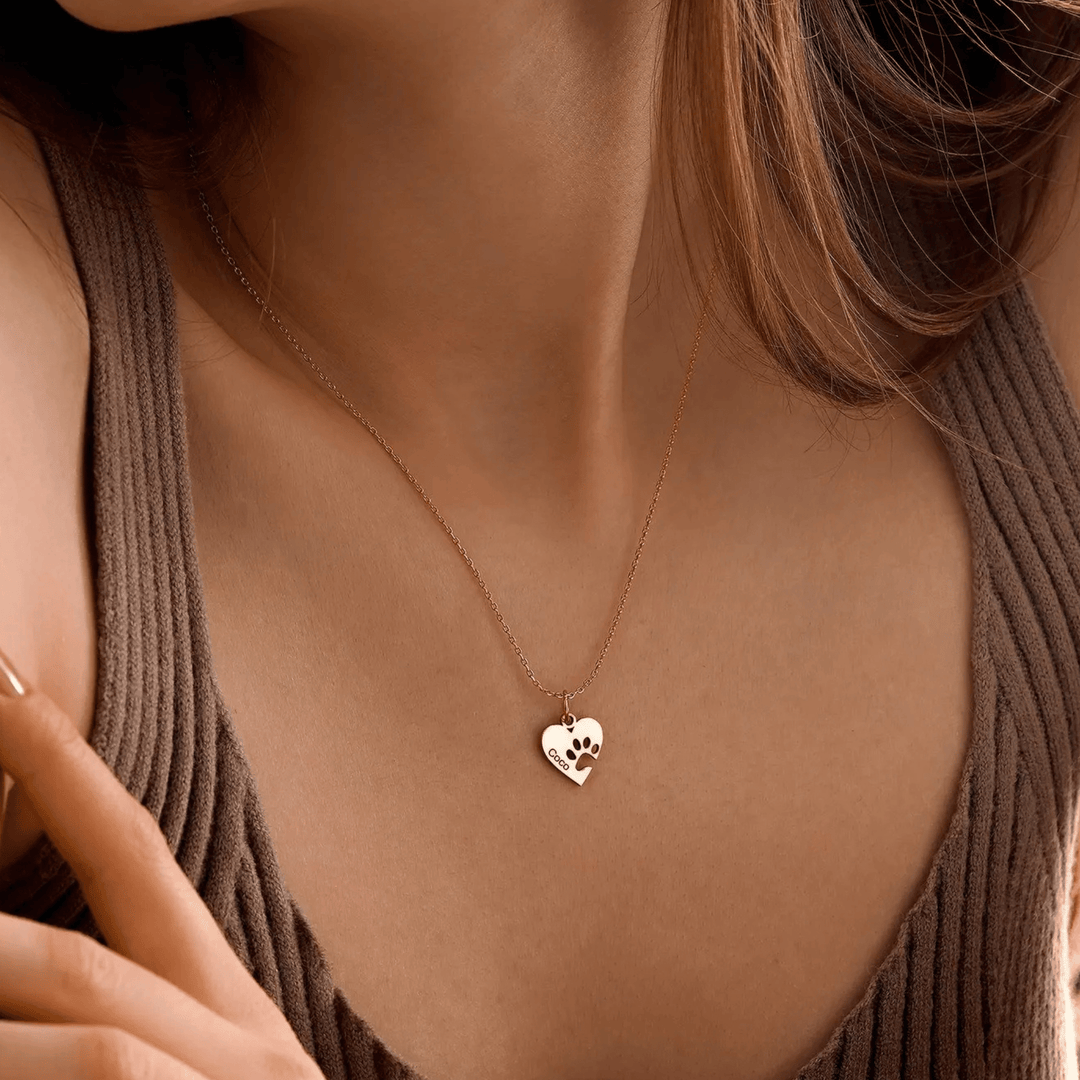 Detalle del corazón con huella recortada