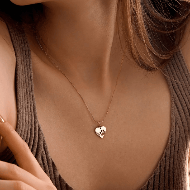 Detalle del corazón con huella recortada