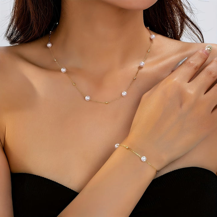 Conjunto de Joyas con Cadena de Perlas Delicadas