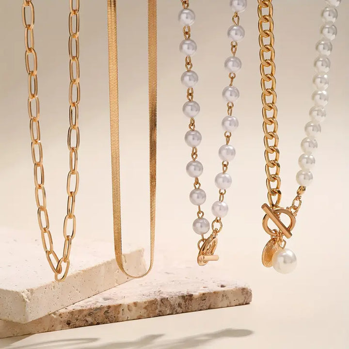 Conjunto de Collares en Capas con Perlas Modernas