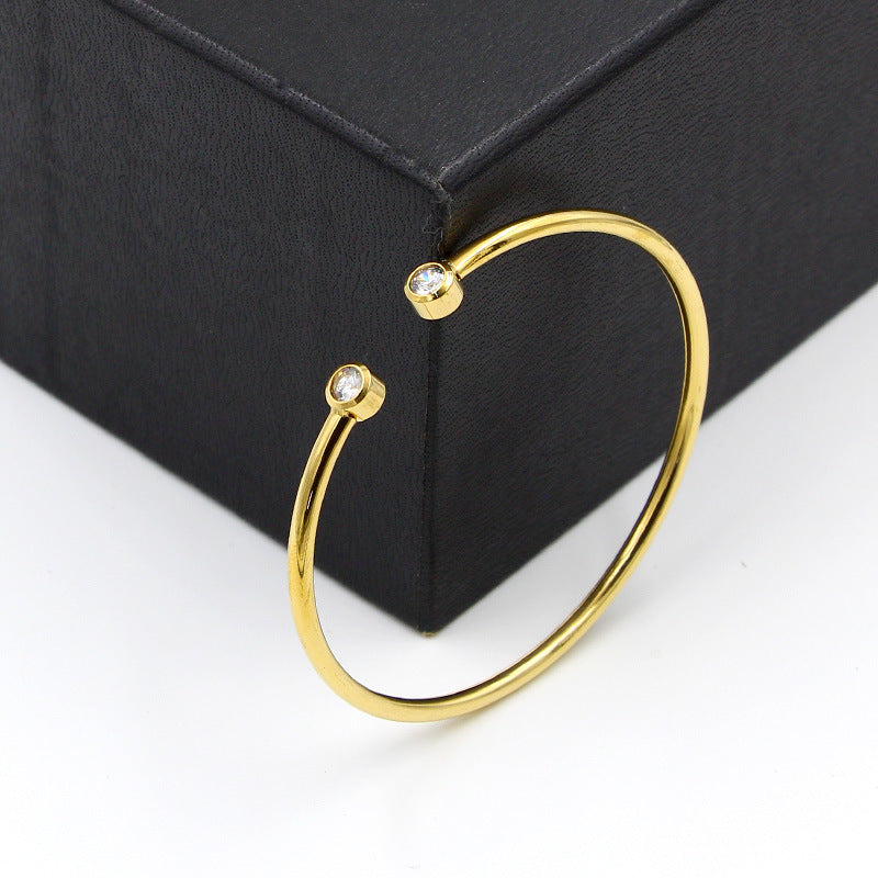 Pulsera abierta de Oro con cristales