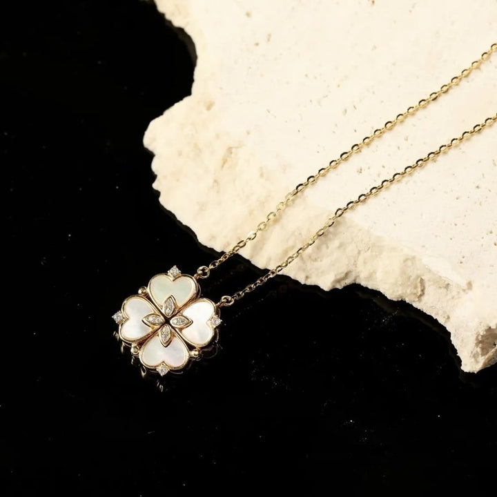 Collar musical de trébol