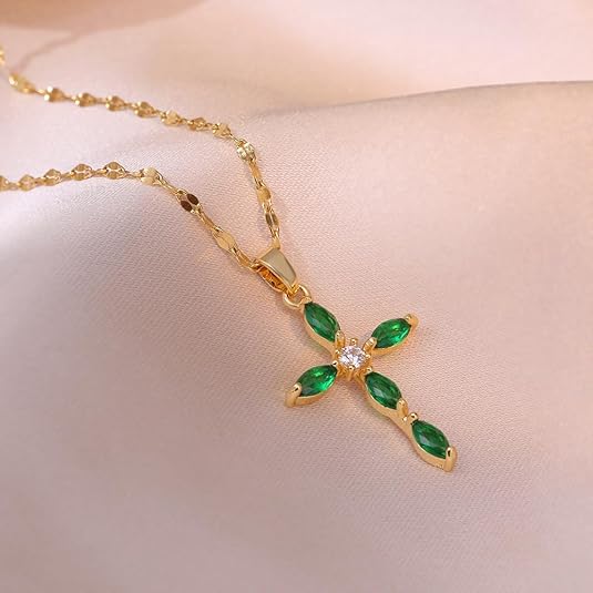 Collar cruz de esmeralda Oro