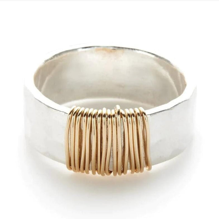 Anillo Plateado Espiral