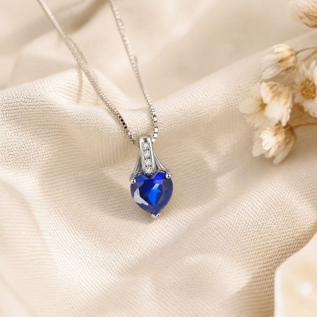 Collar Corazón Azul Oro Blanco