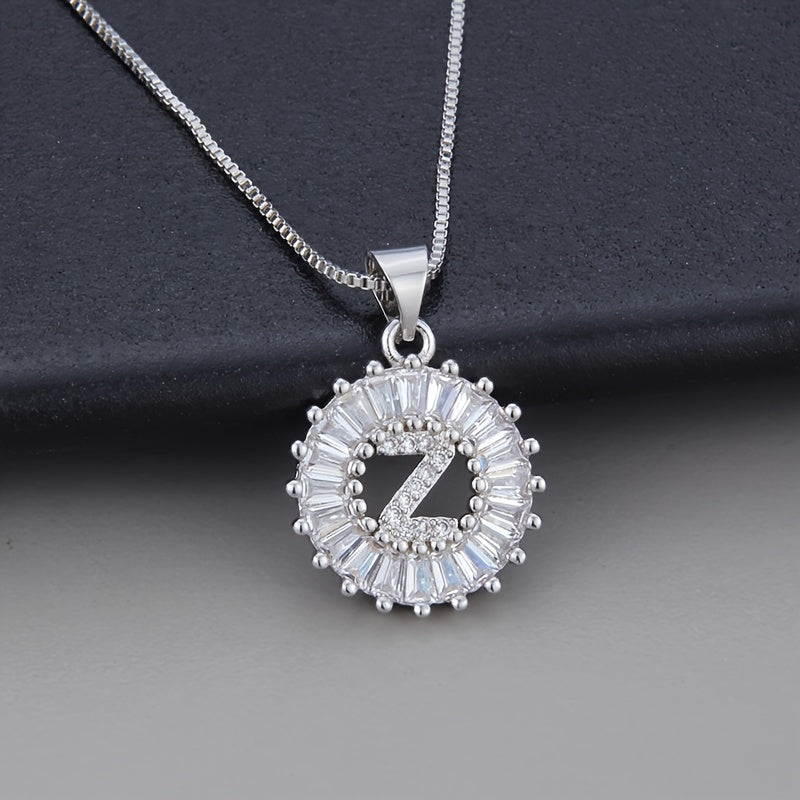 Collar Inicial con Circonitas Oro Blanco