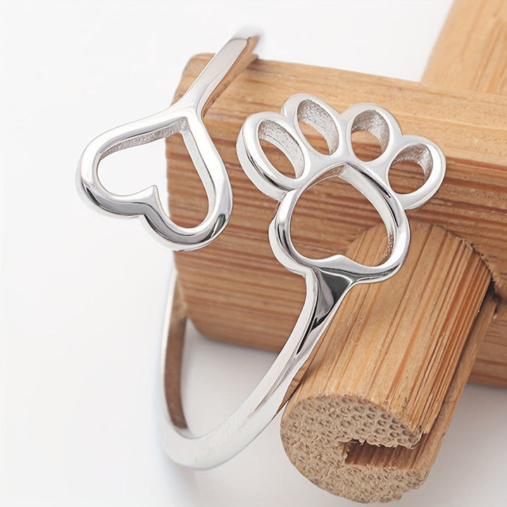 Anillo corazón con huella de perro, vista completa