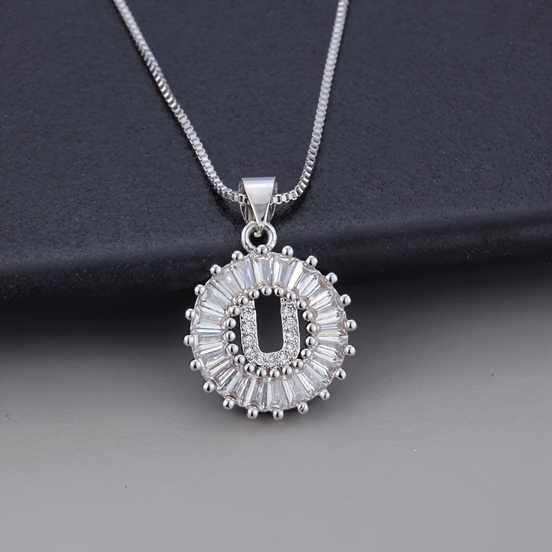 Collar Inicial con Circonitas Oro Blanco