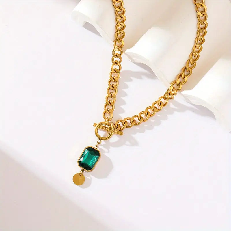 Collar de cadena gruesa con colgante