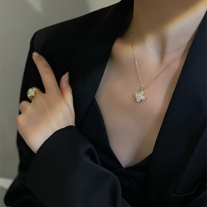 Set de anillo y collar giratorios