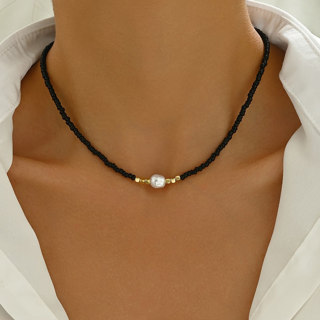 Collar de Perlas Minimalista