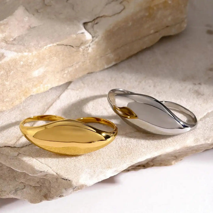 Anillo Doble Dorado Atemporal