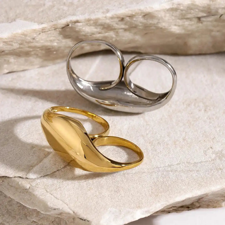 Anillo Doble Dorado Atemporal