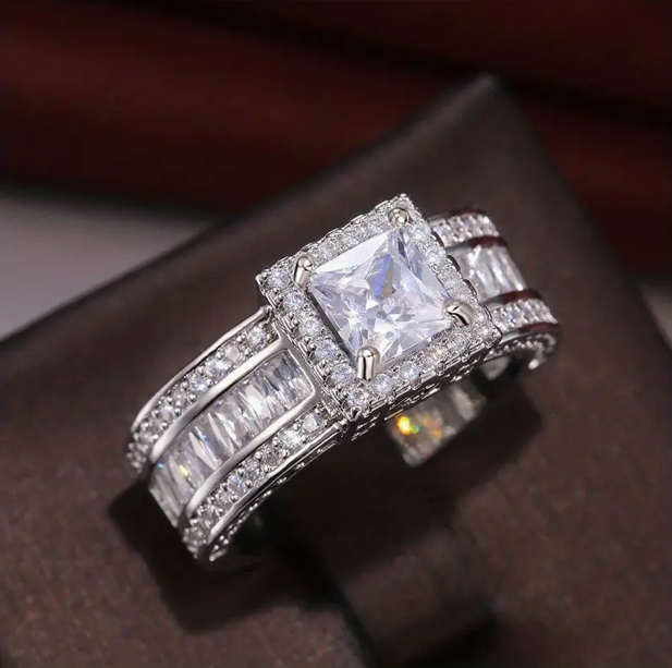 Anillo Dimanten Halo Circonitas