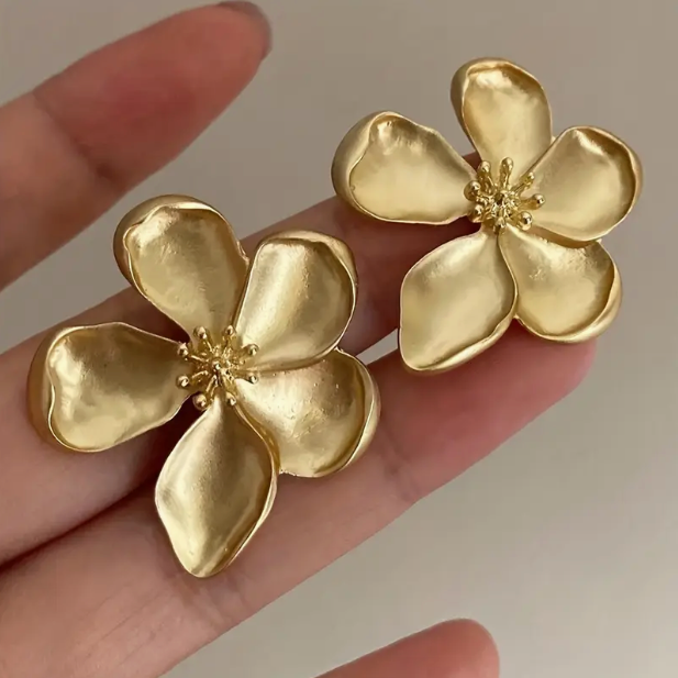 Pendiente de flor de Oro