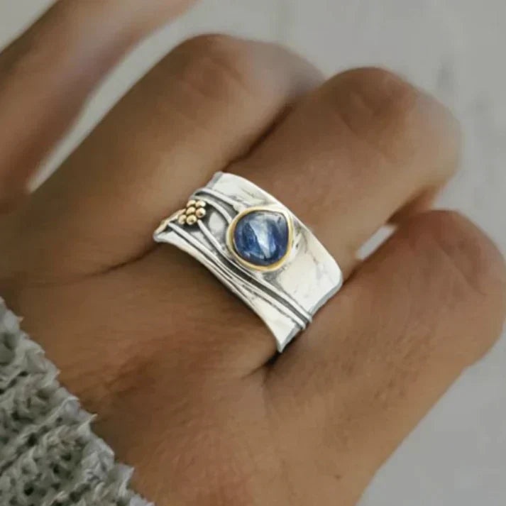 Anillo Retro Azul Zafiro