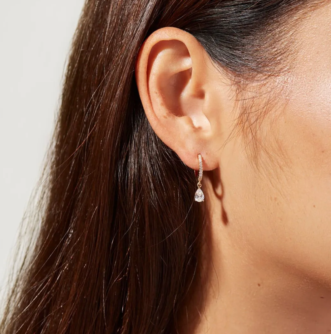 Pendientes cortos de Oro