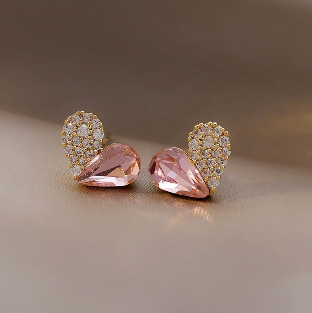 Pendientes botón en forma de corazón