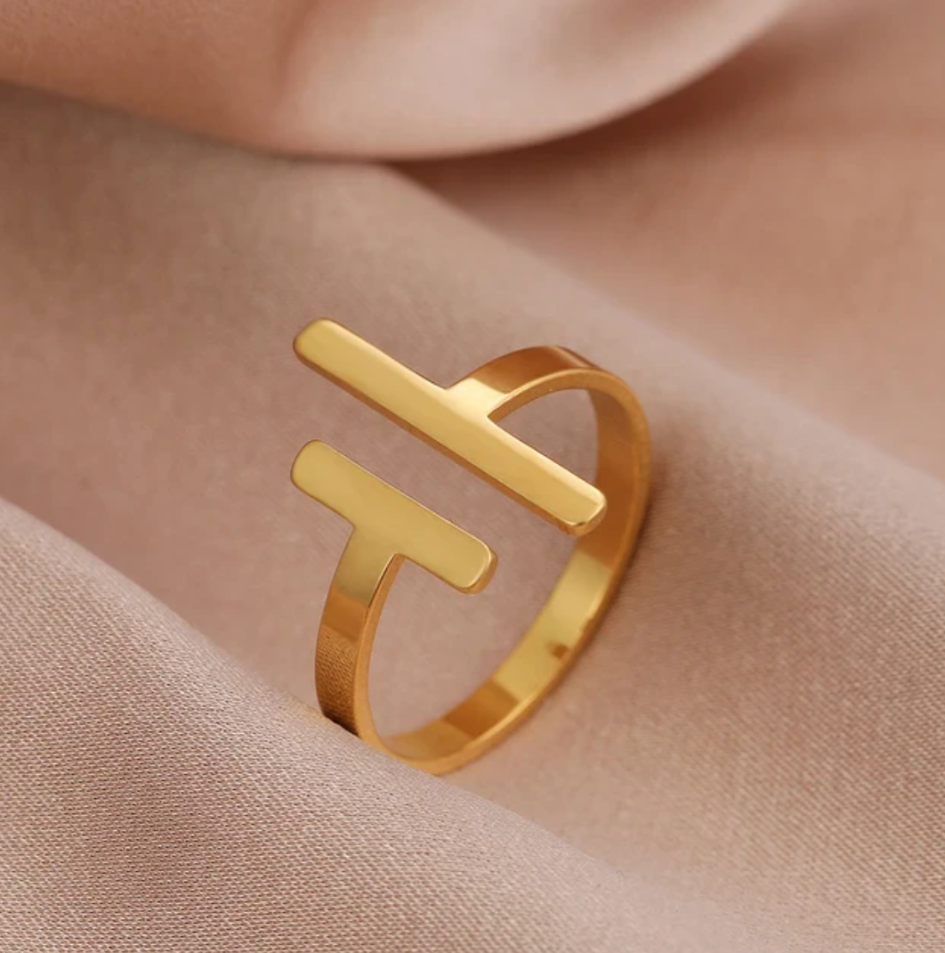 Anillo elegante de Oro