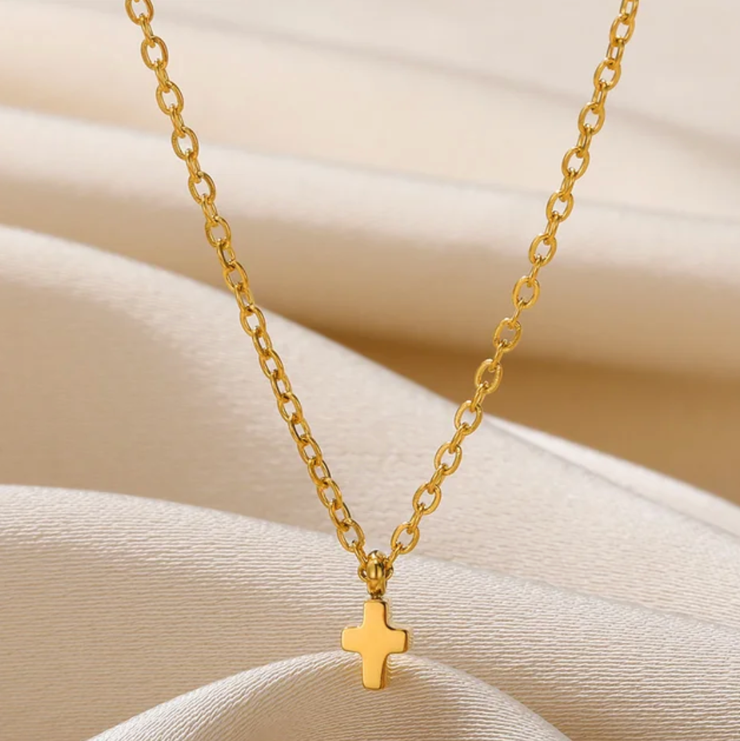 Collar de Oro con una pequeña