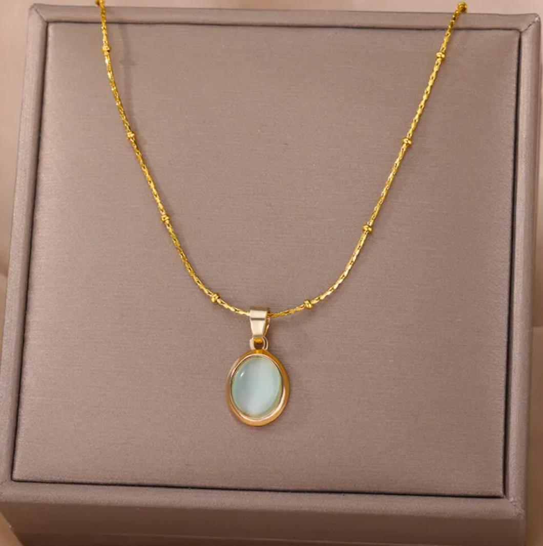 Collar de estilo cuarzo de Oro