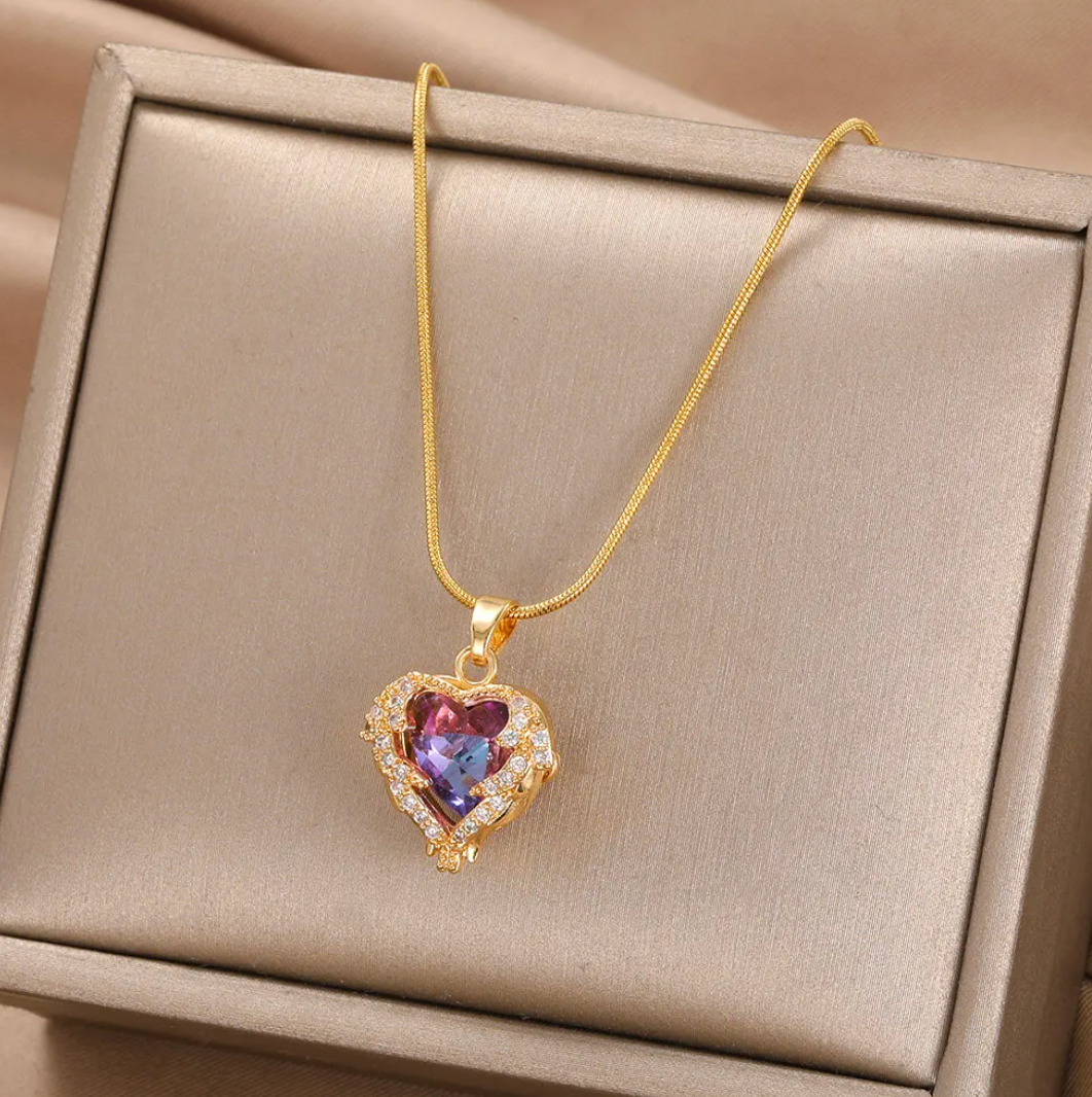 Collar de Oro de con corazón