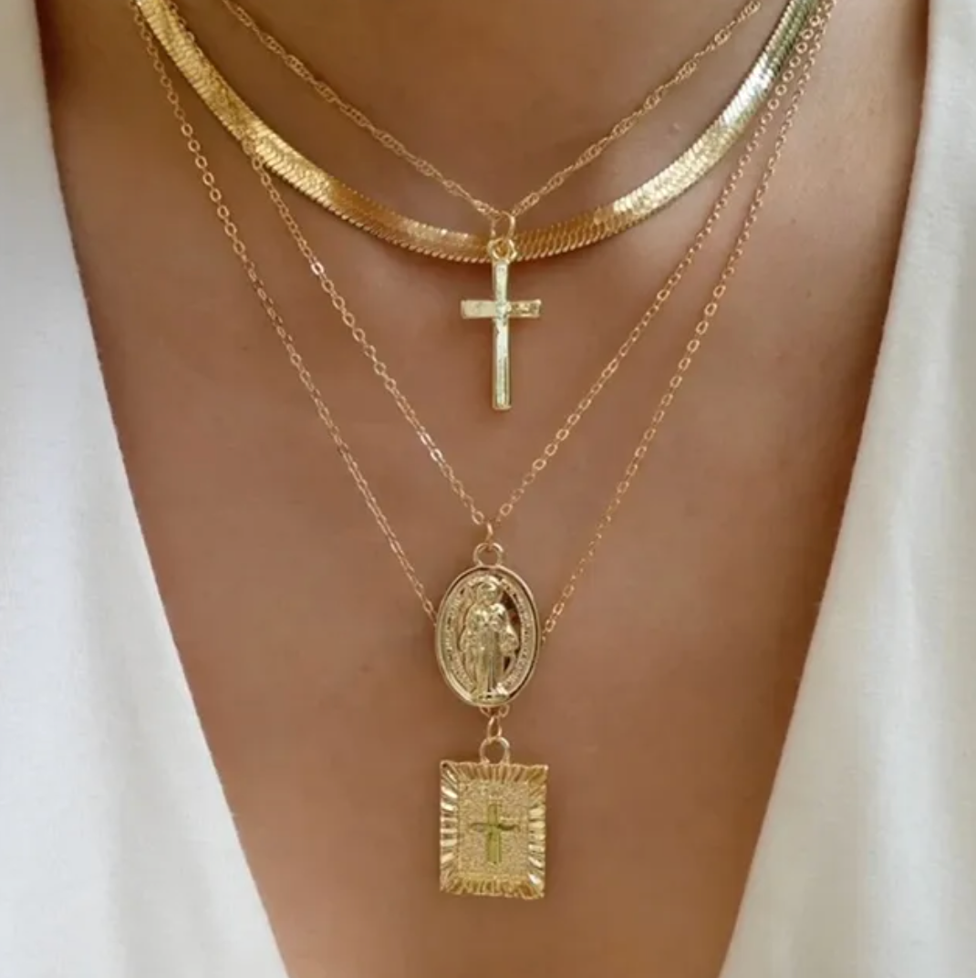 Set de 4 Collares Dorados